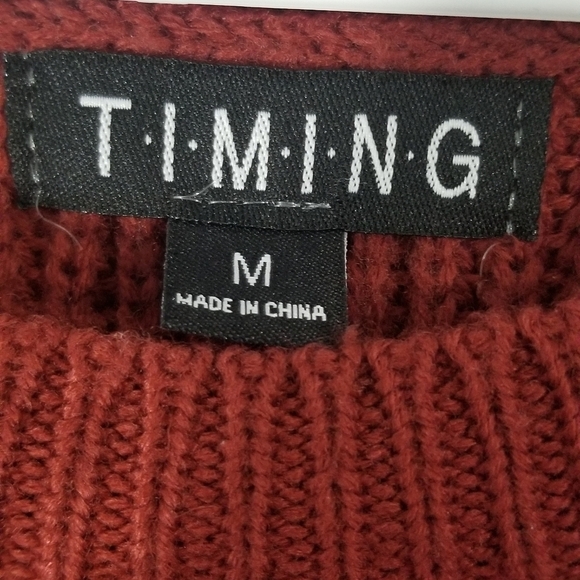 Timing Flower Embroidered Open Shoulder Knit Sweater. Super Cute! Size M. - Picture 7 of 8